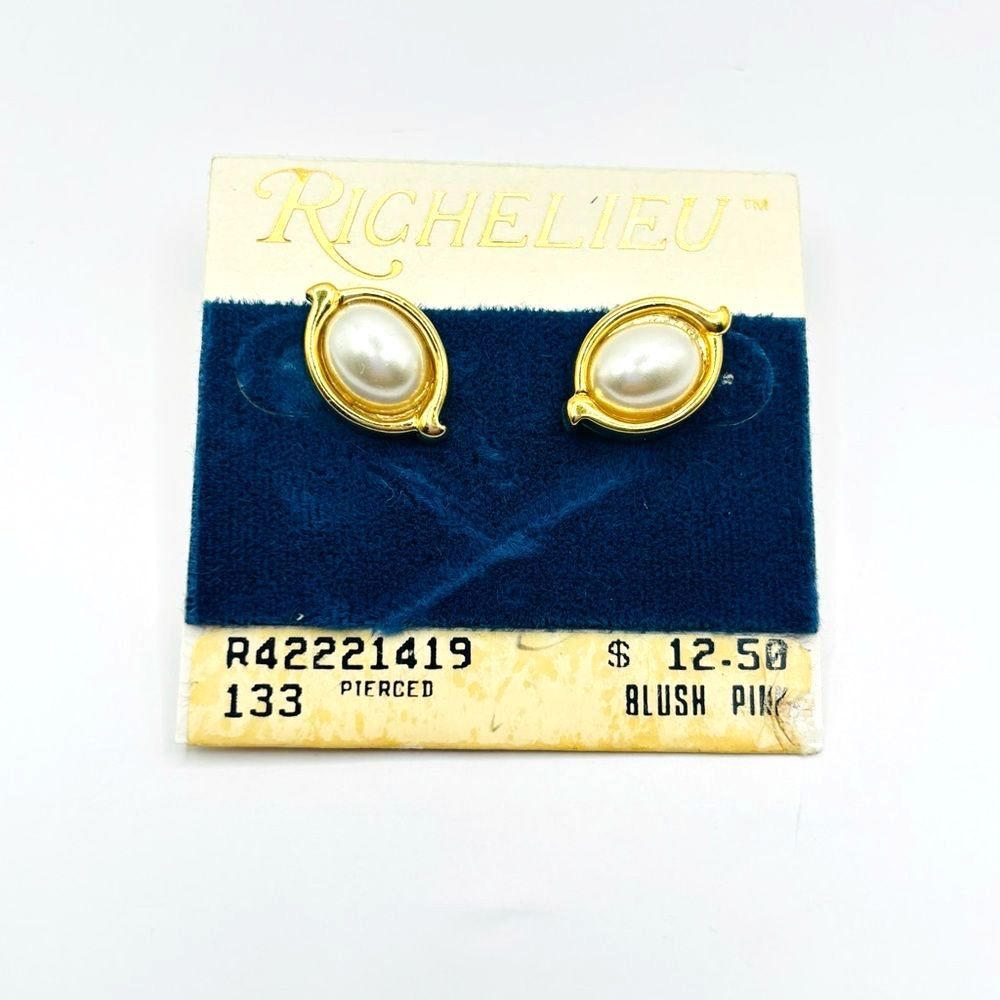 Vintage Pearl Stud Earrings Richelieu Blush Pink Pearl Gold-Trim Stud Earrings